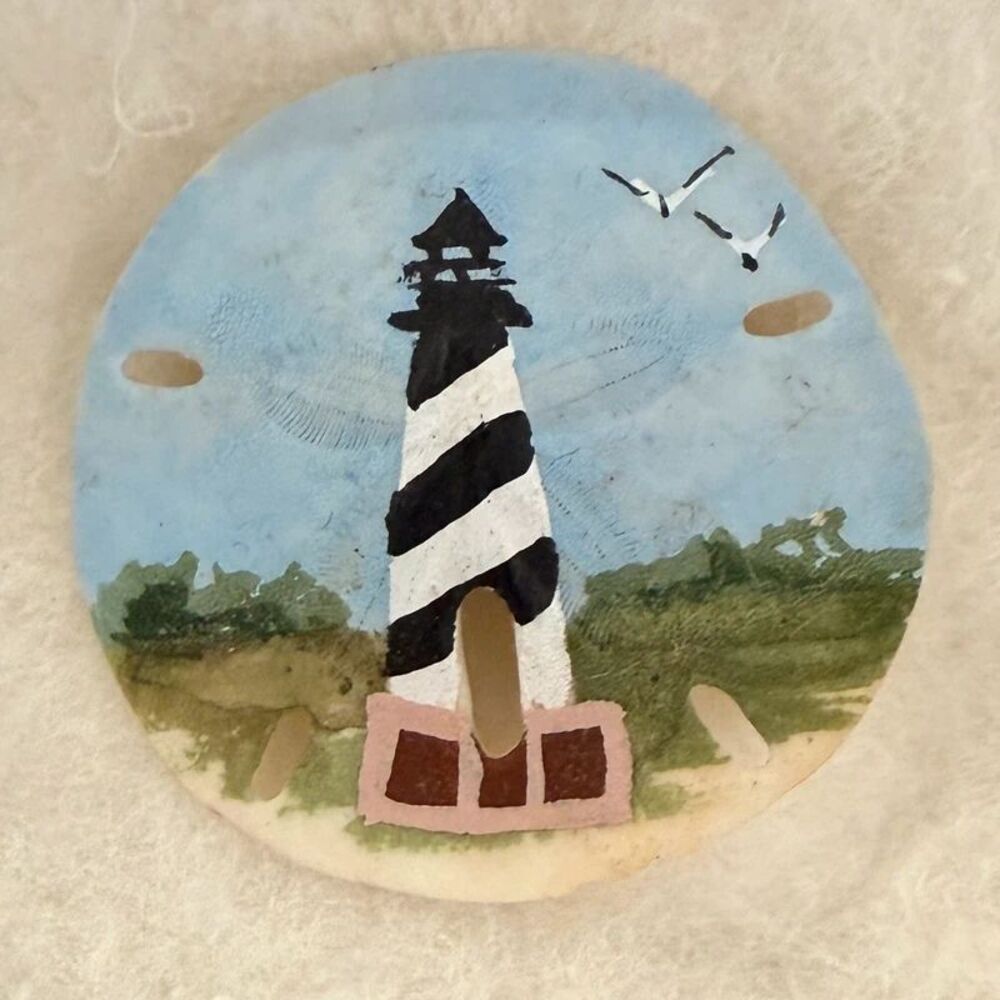 Vintage painted sand dollar brooch/pin of lighthouse